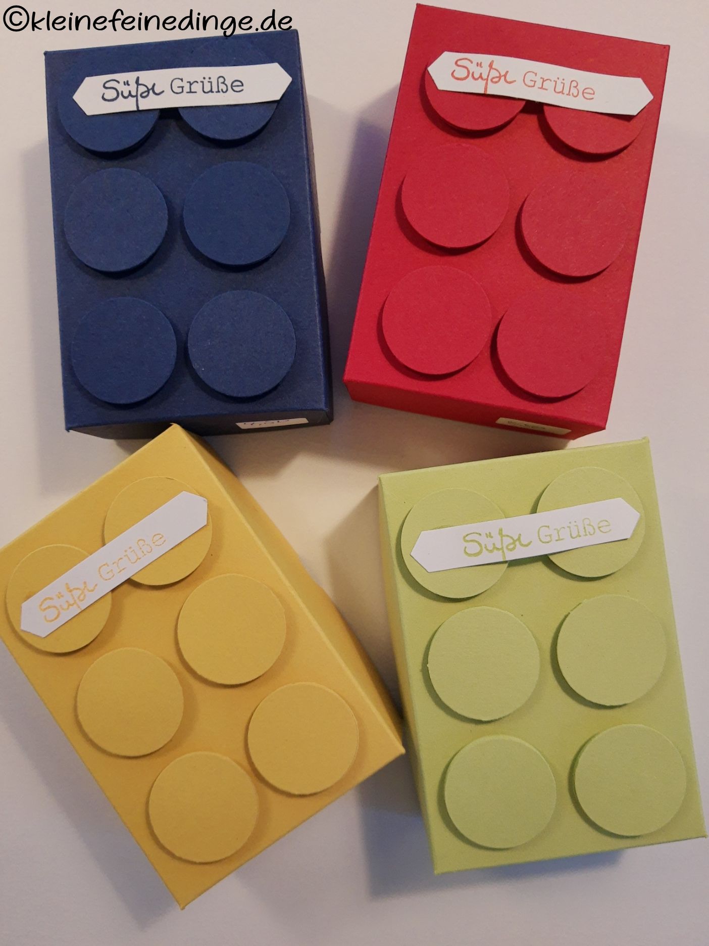 Geschenkbox im Klemmbaustein Design – Süße Grüße mal anders!